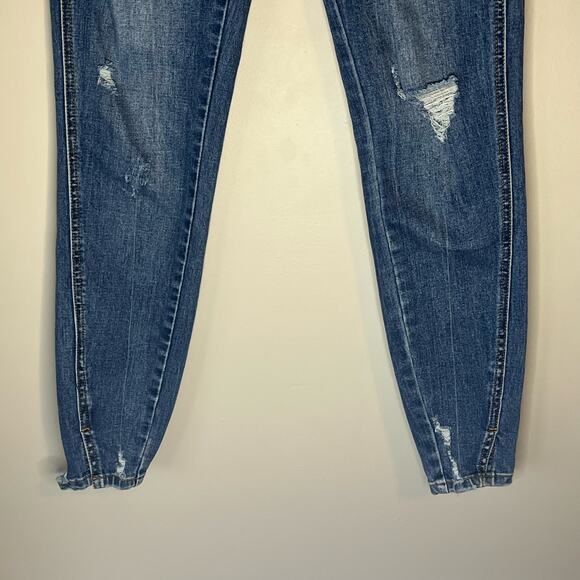 KanCan Medium Wash Distressed Button Fly Jean Jegging Size 1 /24 - Picture 10 of 12